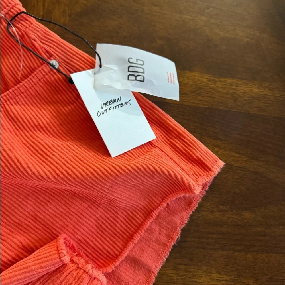 NWT Urban Outfitters BDG 100% Cotton Fray Edge Hem Corduroy Shorts Size 28 - Picture 10 of 11